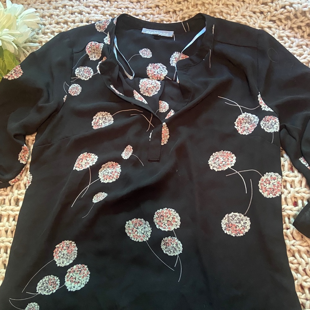 Daniel Rainn 3/4 Sleeve Floral Top